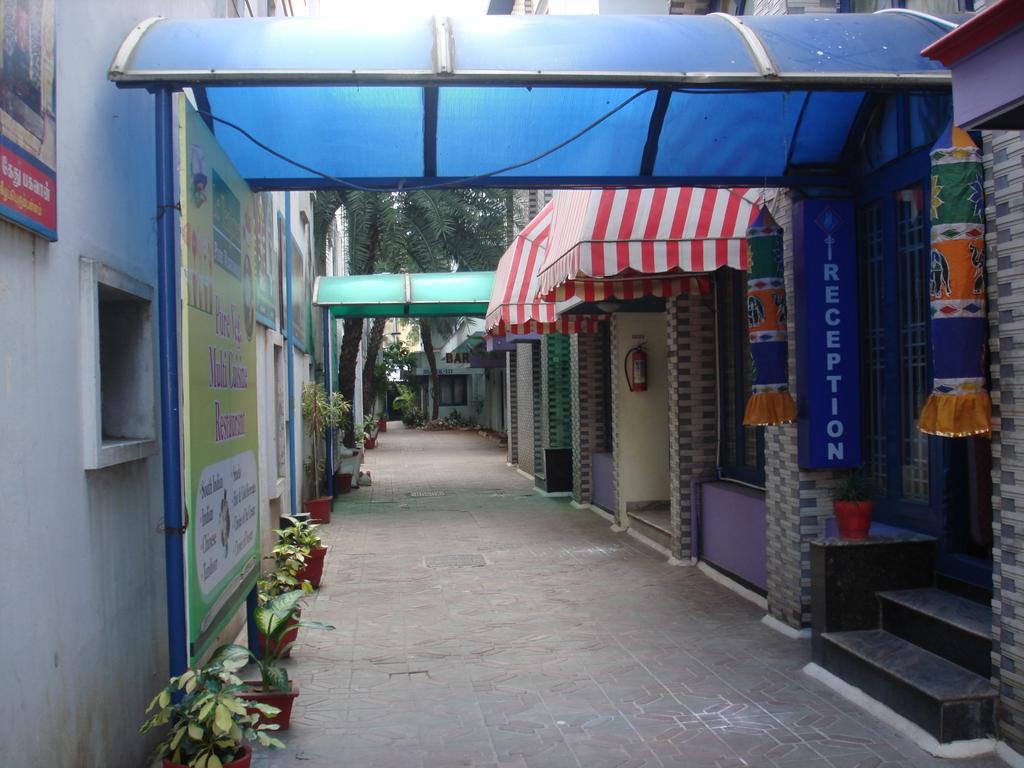 Le Garden Inn Kumbakonam Exterior photo